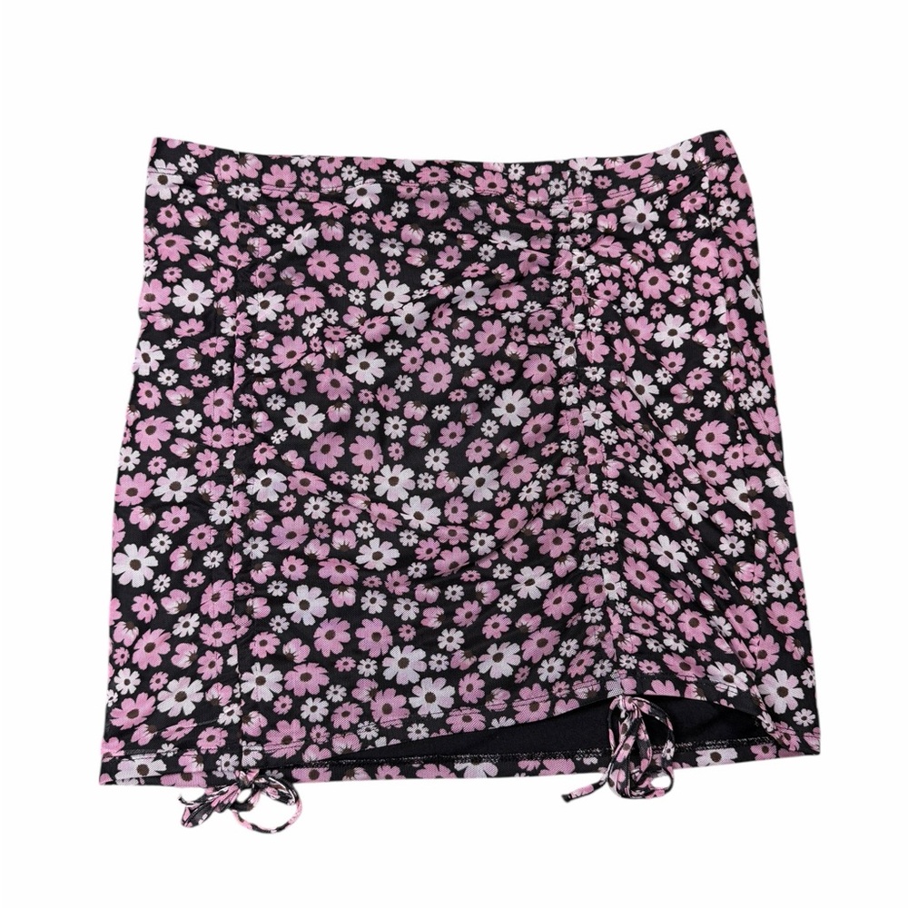 J for Justify Black Mini  Skirt with Pink Floral Pattern Juniors Size XL